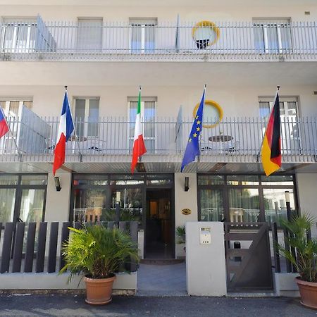 Hotel Petrarca Rimini Exterior foto